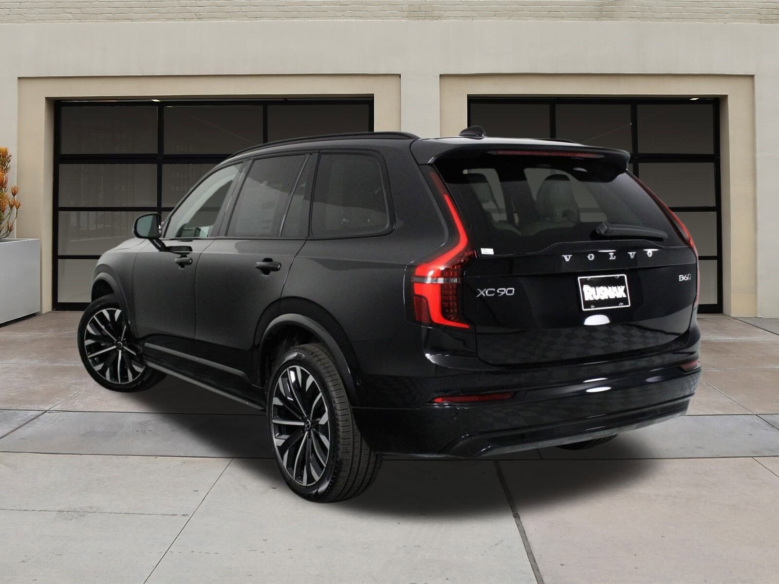 2026 Volvo XC90 photo 3