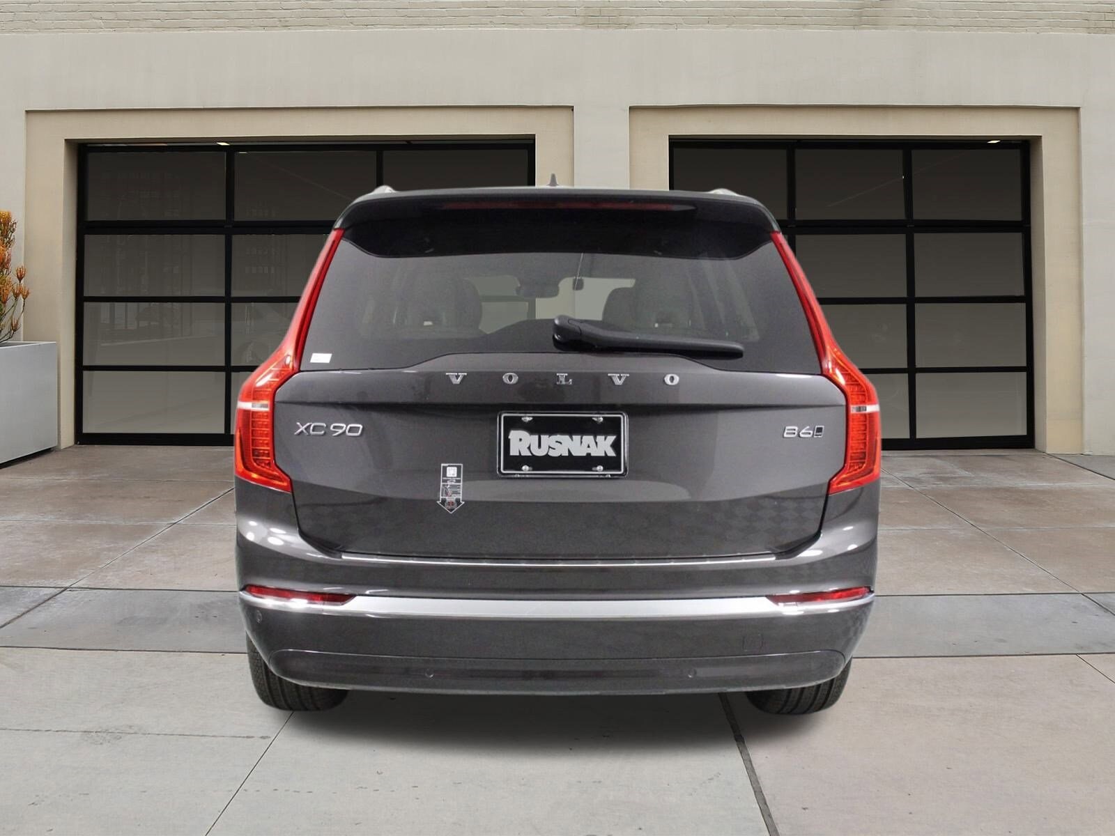2025 Volvo XC90 Plus photo 4