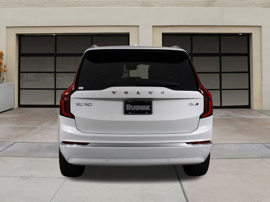 New 2026 Volvo XC90 B6 Core SUV