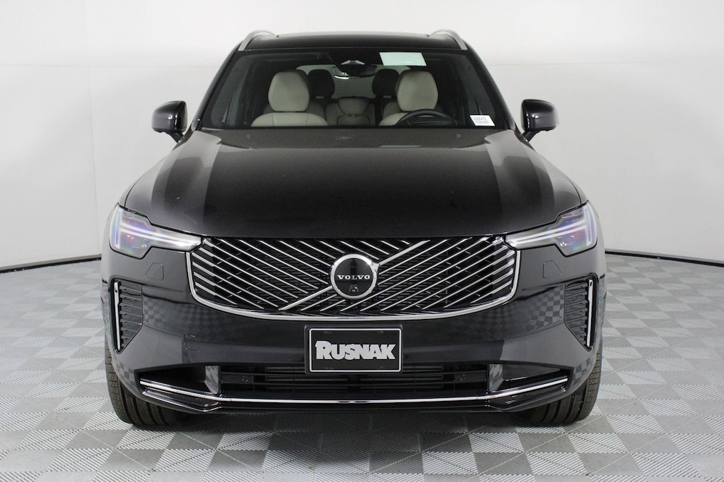 New 2026 Volvo XC90 plug-in hybrid T8 Ultra 7-Seater SUV