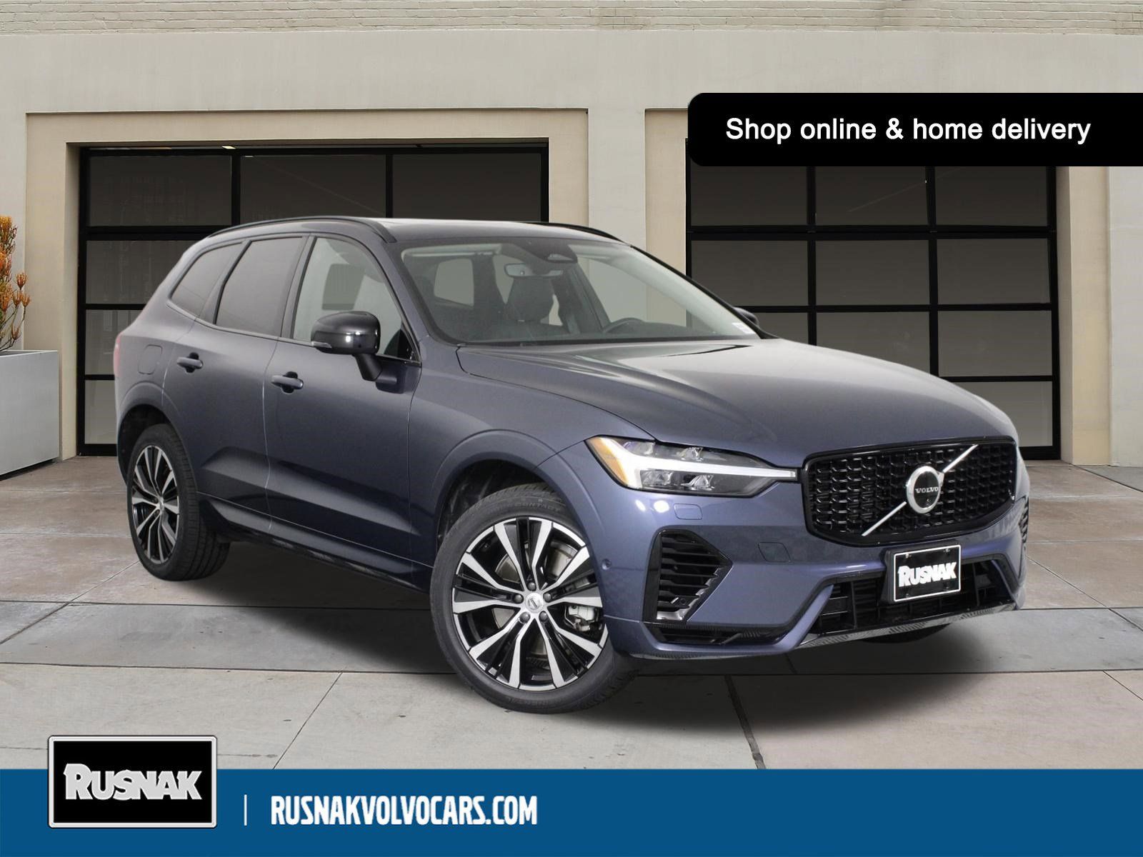 2023 Volvo XC60 T8 Plus Dark Theme AWD's photo