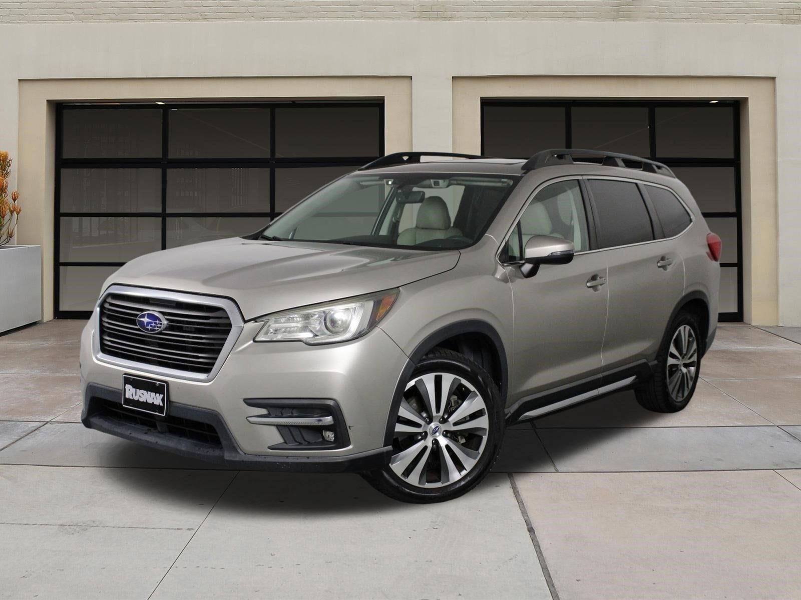 2019 Subaru Ascent Limited photo 2