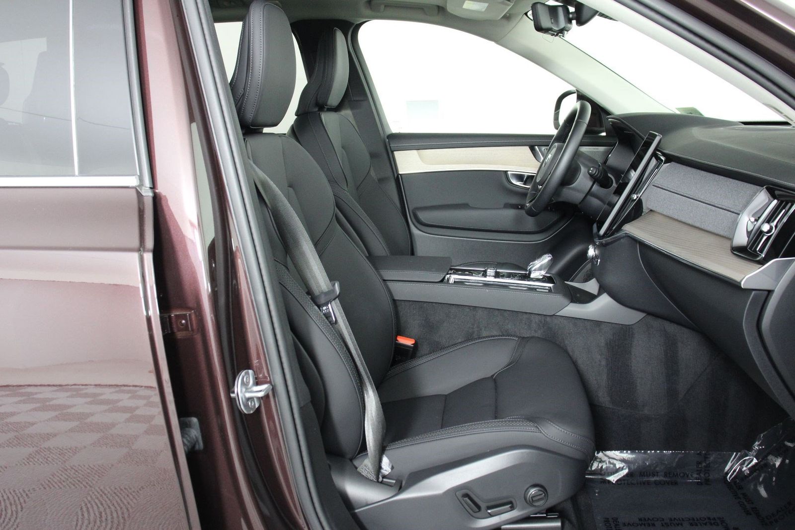 2026 Volvo XC90 Plus - Photo 29