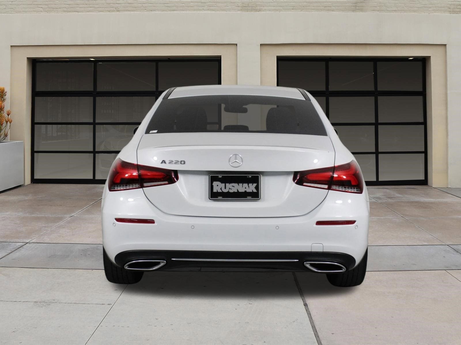 2021 Mercedes-Benz A-Class A 220 photo 4