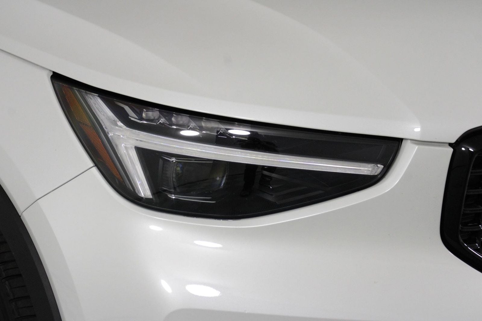 2026 Volvo XC40 Plus - Photo 26