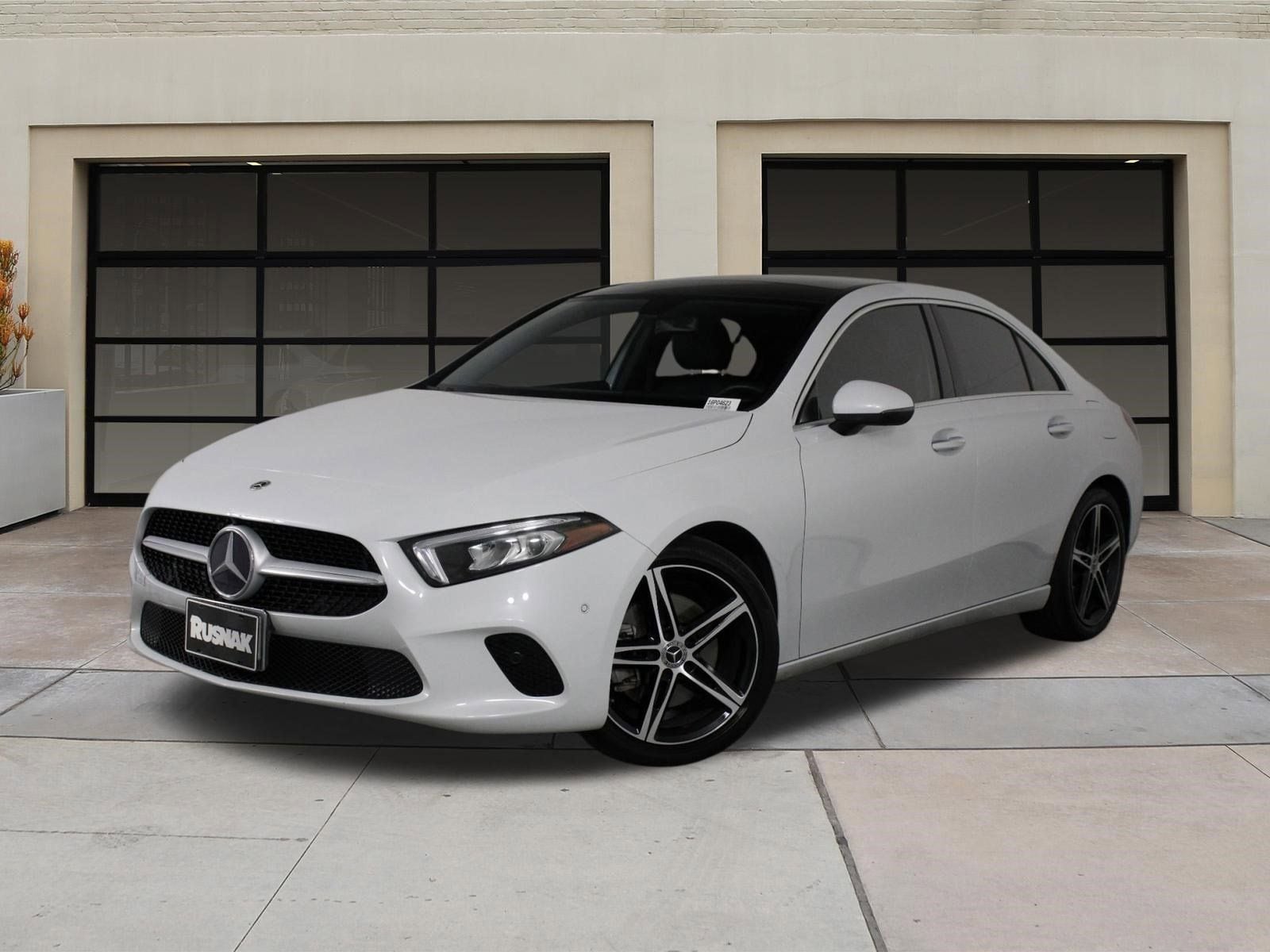 2021 Mercedes-Benz A-Class A 220 photo 2