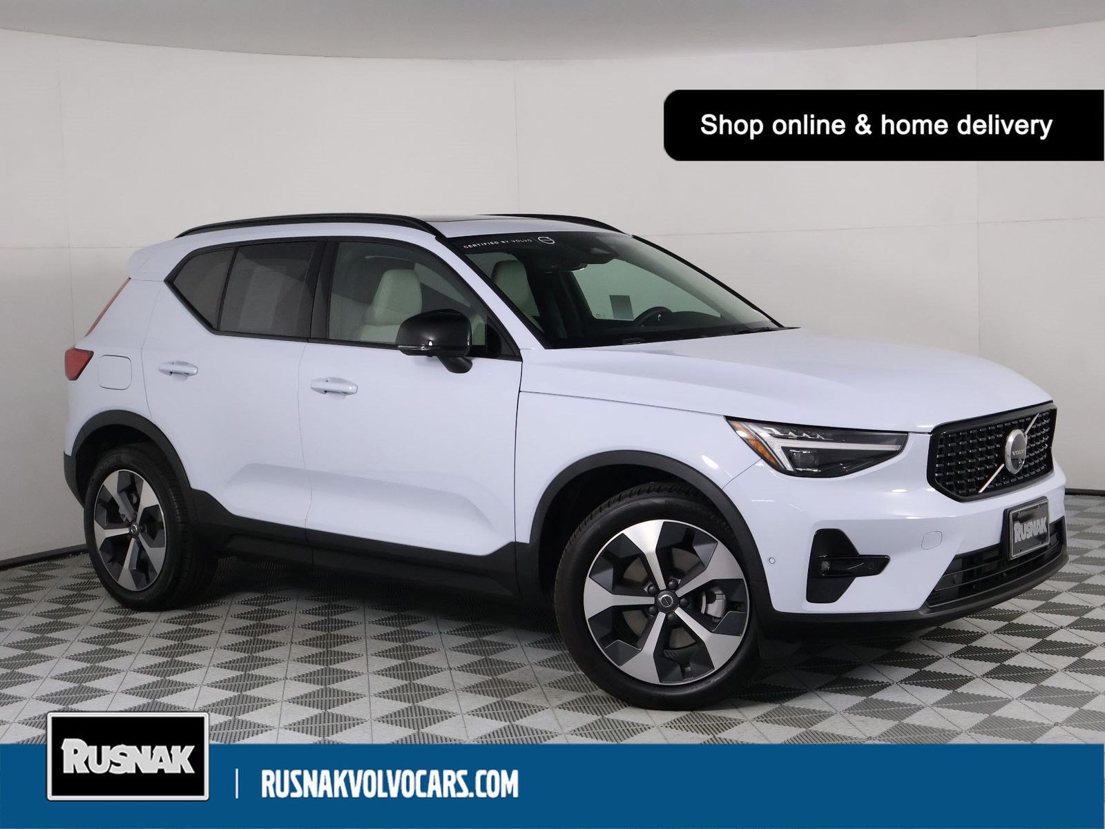 2026 Volvo XC40