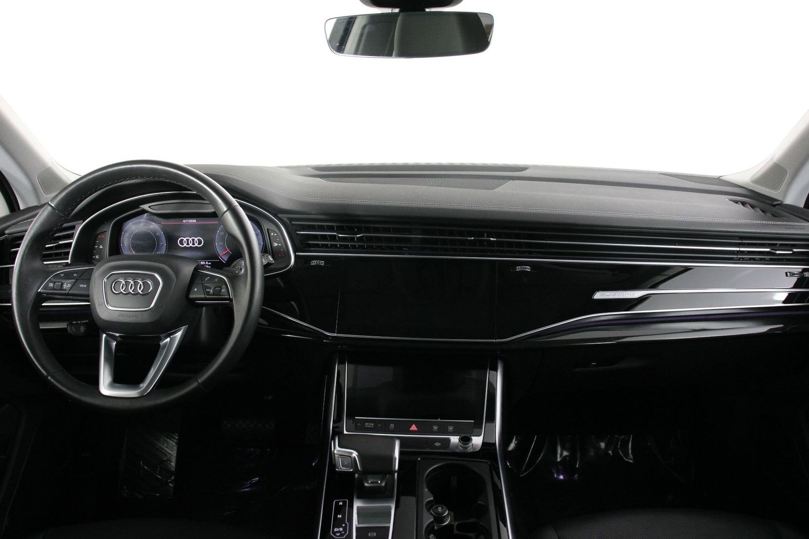 2023 Audi Q7 55 Premium Plus photo 6