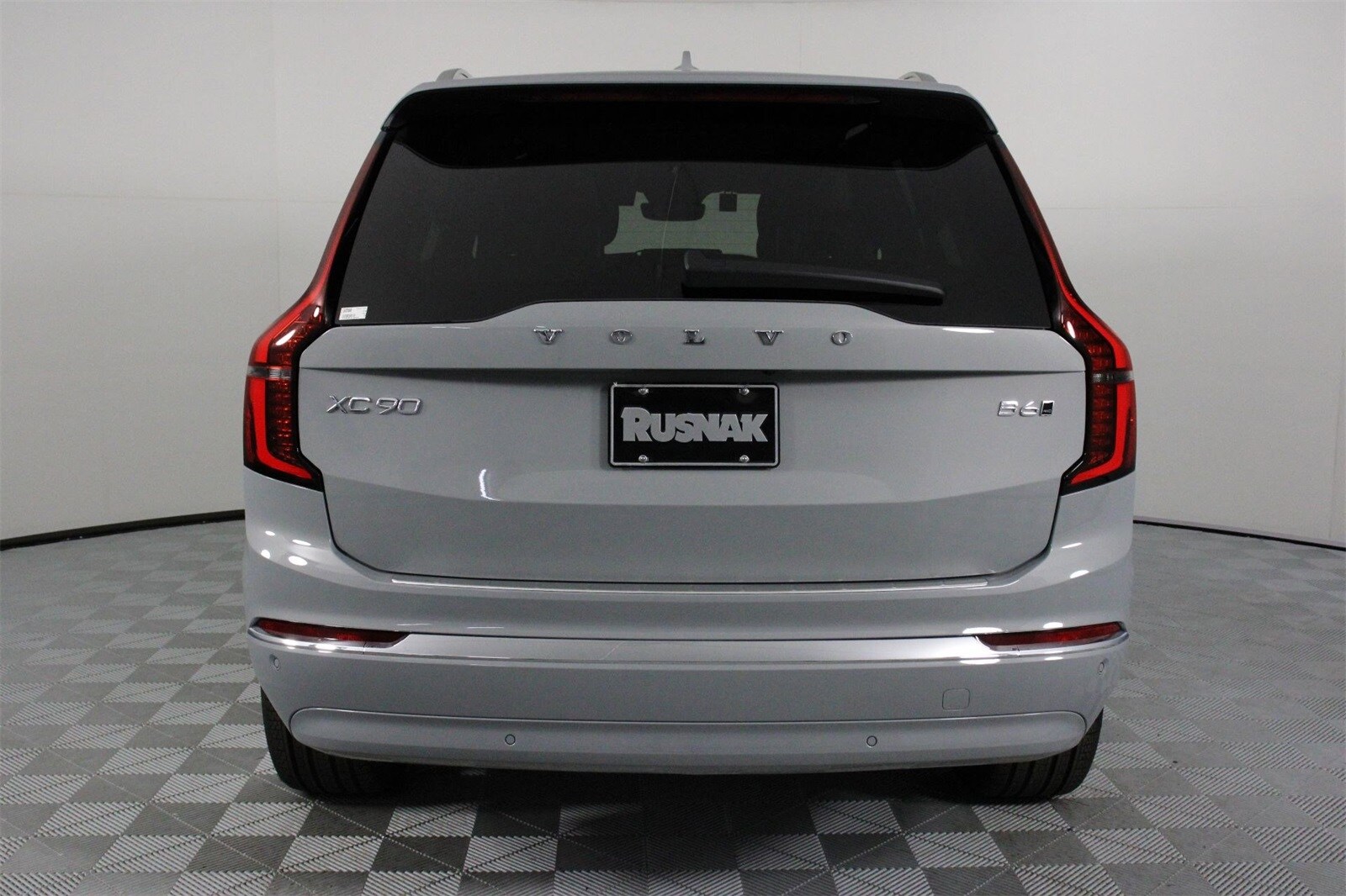 2025 Volvo XC90 Plus photo 4
