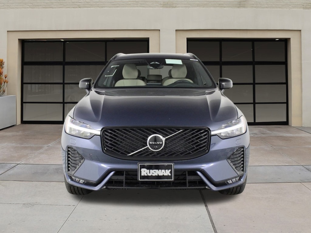 New 2026 Volvo XC60 B5 Plus SUV