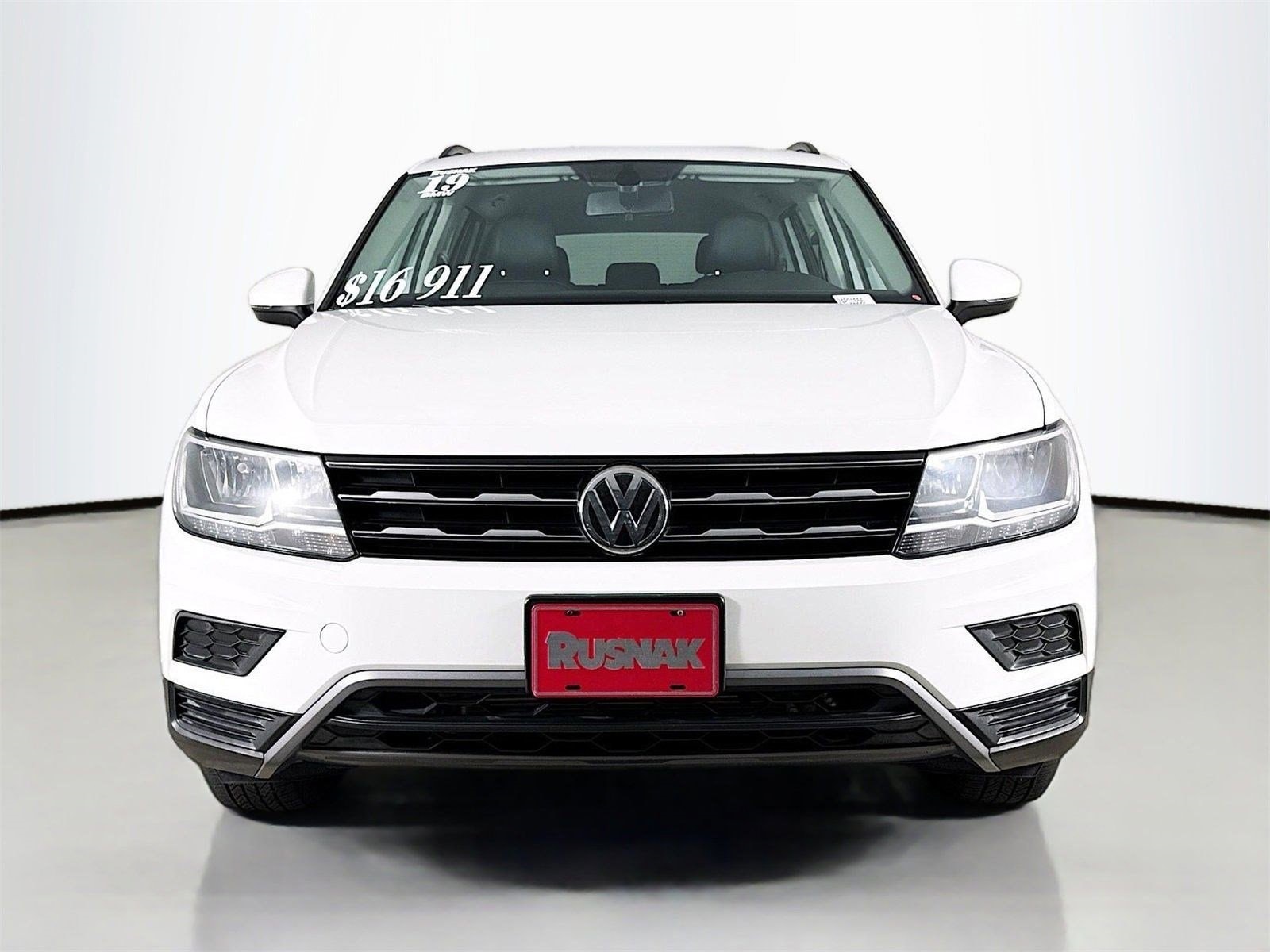 Used 2019 Volkswagen Tiguan SE with VIN 3VV3B7AX2KM065445 for sale in Pasadena, CA