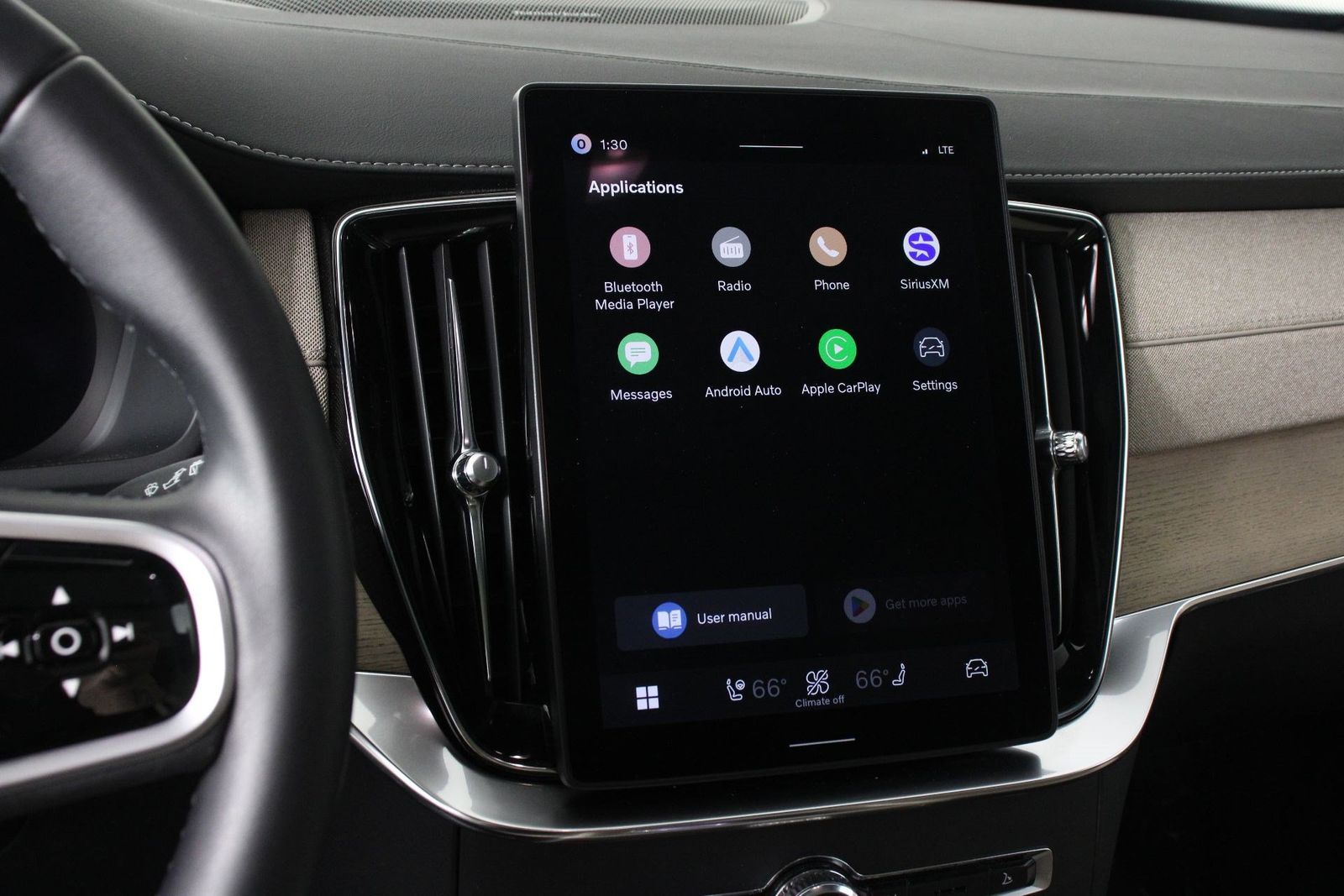 2026 Volvo XC90 Plus - Photo 9