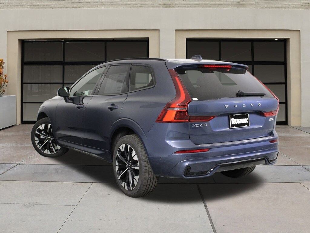 New 2026 Volvo XC60 B5 Plus SUV