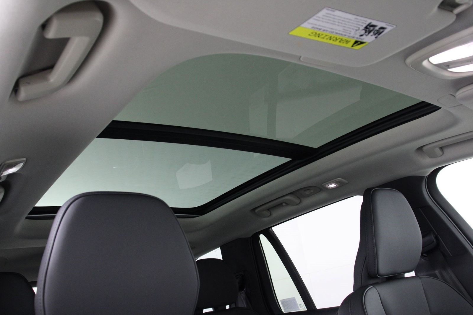 2026 Volvo XC90 Plus - Photo 23