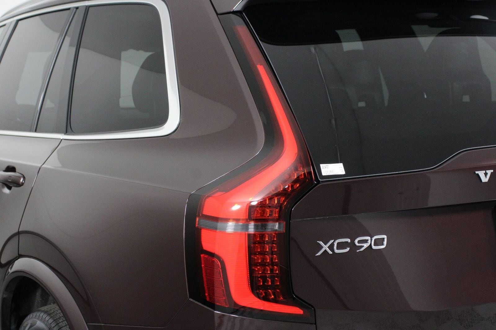 2026 Volvo XC90 Plus - Photo 18