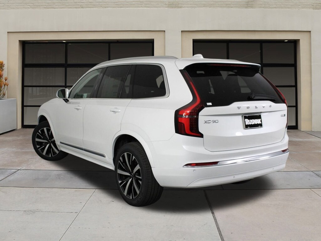 New 2026 Volvo XC90 B5 Core SUV