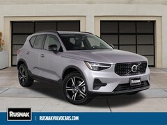2026 Volvo XC40 B5 Core SUV