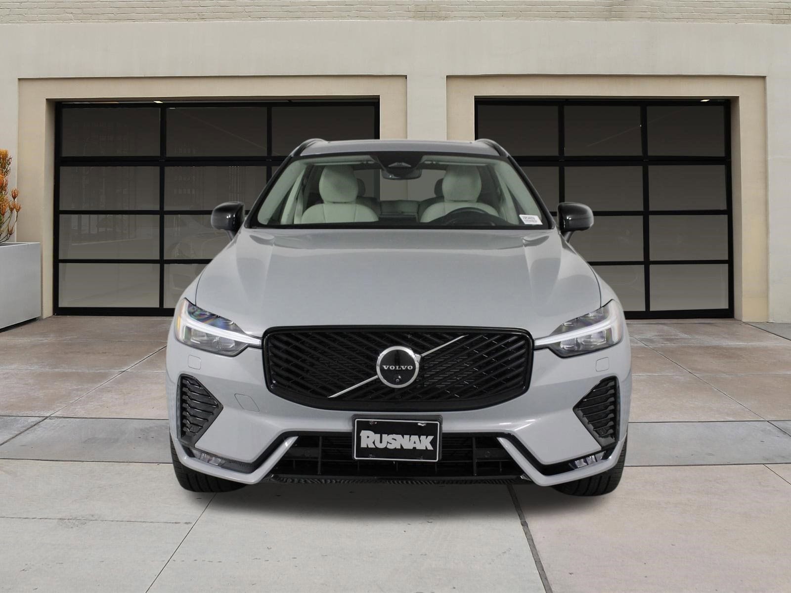 2026 Volvo XC60 B5 Ultra photo 5