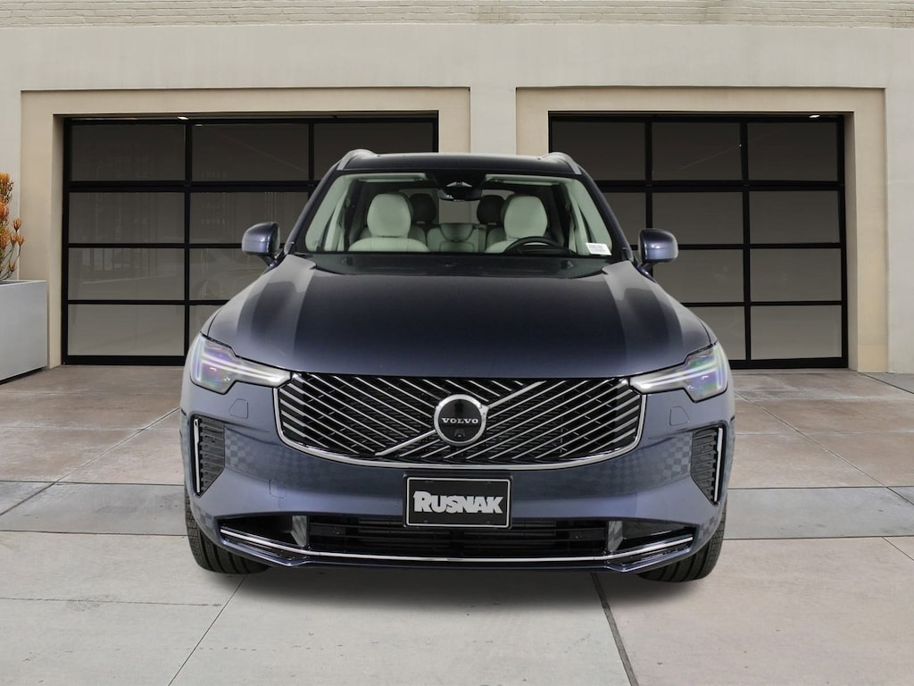 New 2026 Volvo XC90 plug-in hybrid T8 Ultra 7-Seater SUV