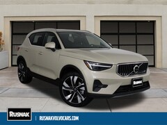 2025 Volvo XC40 B5 Ultra Bright Theme AWD SUV