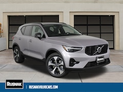 2026 Volvo XC40 B4 Plus FWD SUV