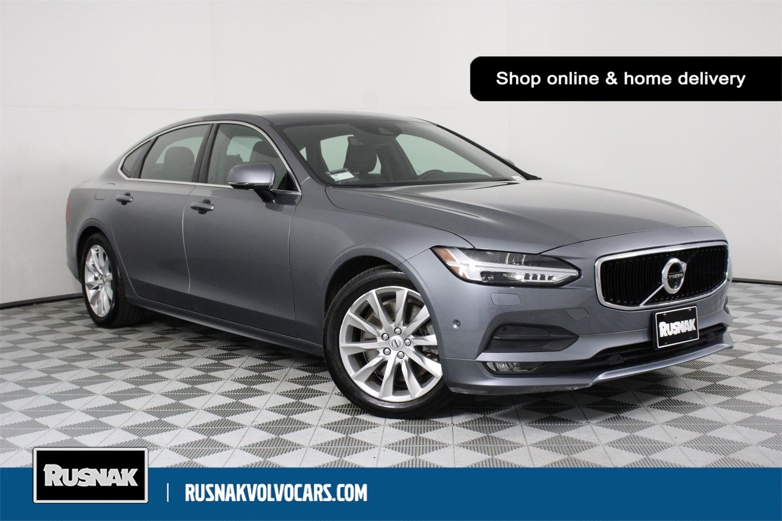 2019 Volvo S90 Momentum