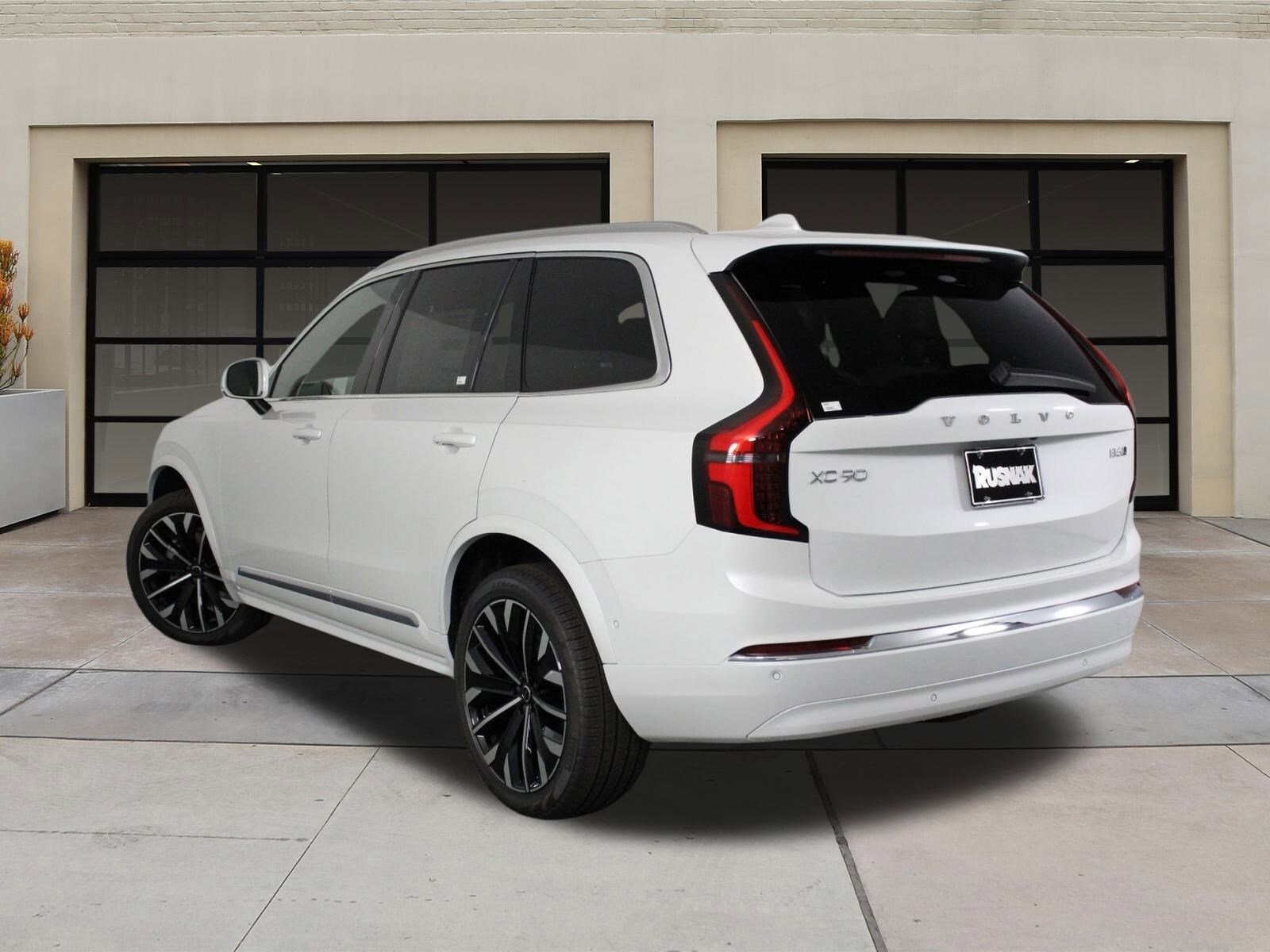 2026 Volvo XC90 photo 3