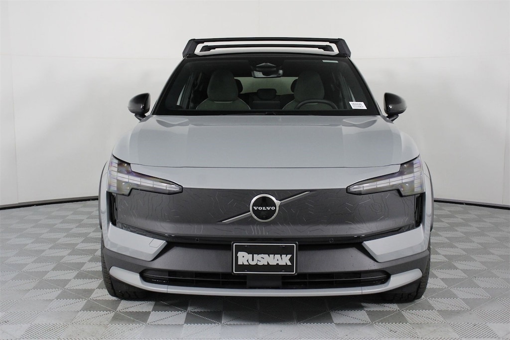 New 2026 Volvo EX30 Twin Motor Cross Country Ultra SUV