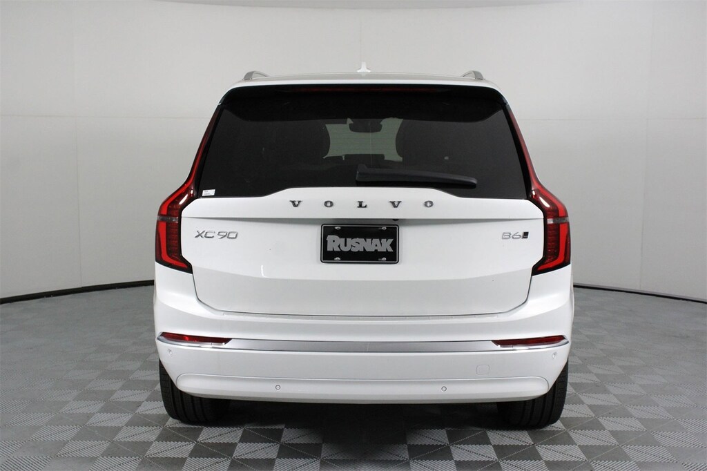 New 2026 Volvo XC90 B6 Plus 7-Seater SUV