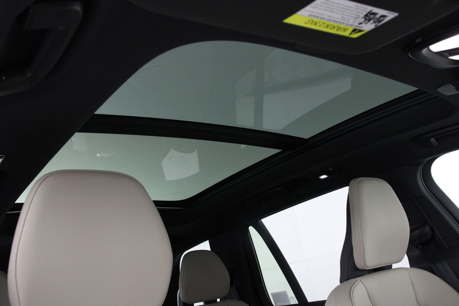 2026 Volvo XC90 Plus - Photo 23