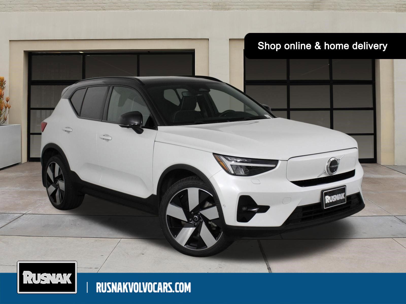 2023 Volvo XC40