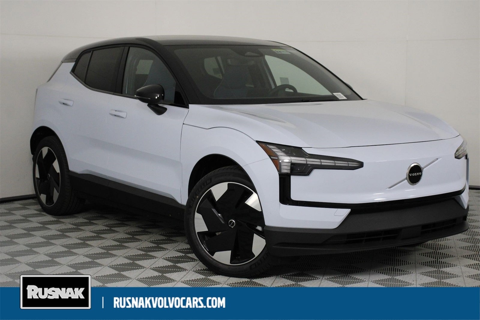 2026 Volvo EX30 Plus's photo