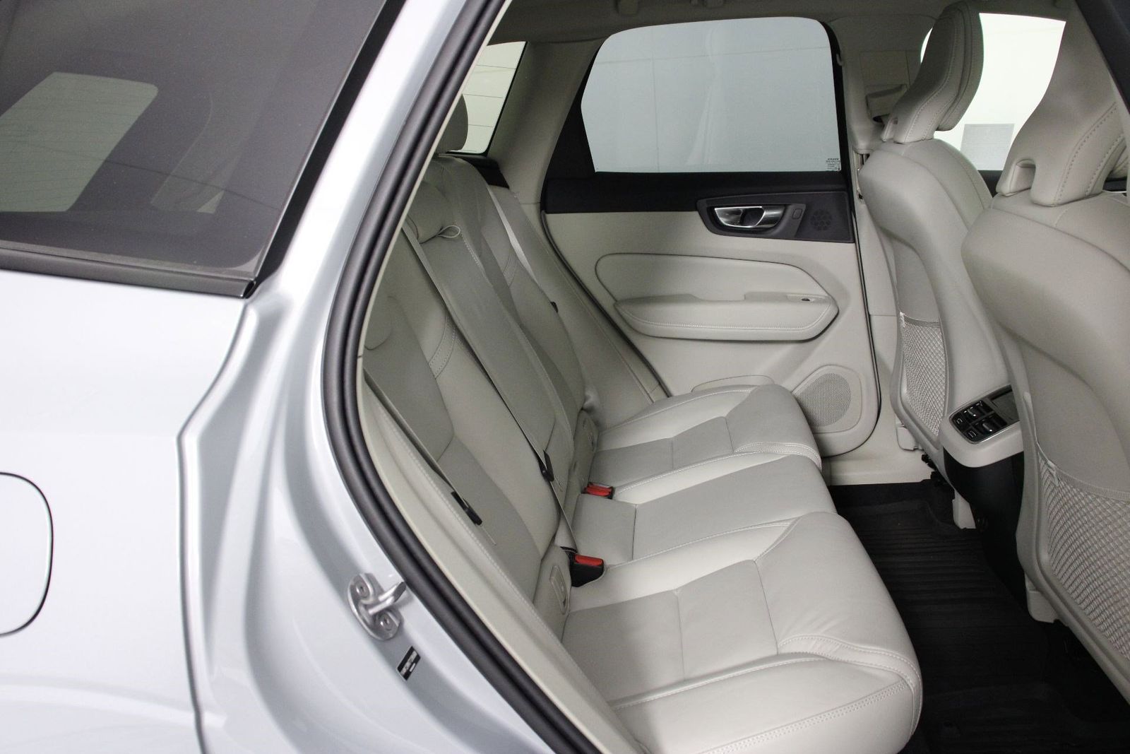 2026 Volvo XC60 Ultra - Photo 30