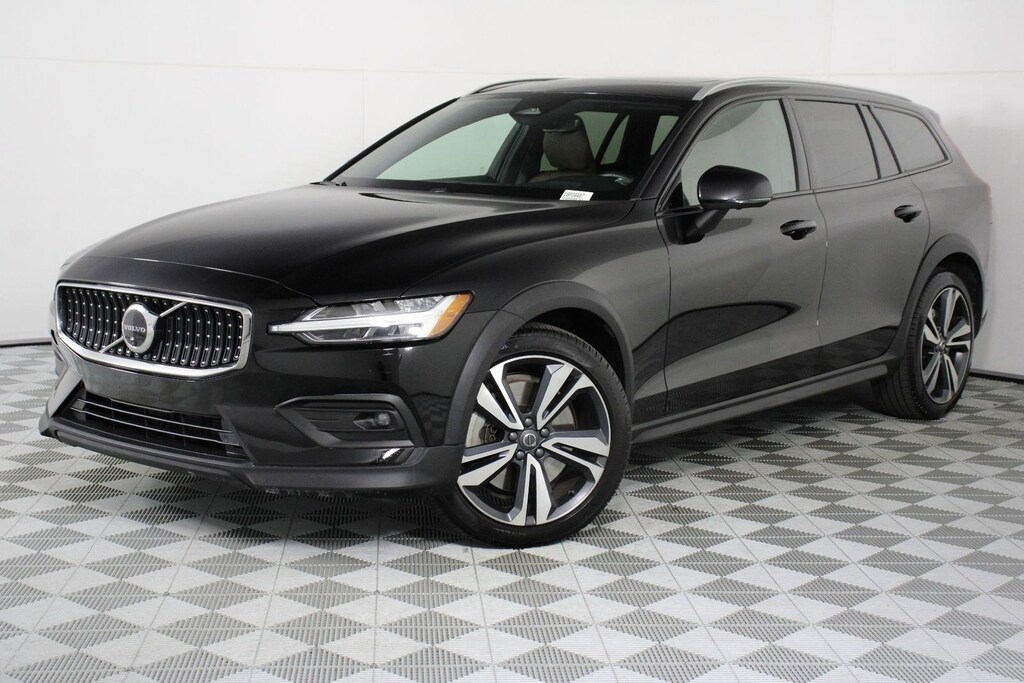 Certified 2023 Volvo V60 Cross Country B5 Plus Wagon