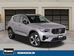 2026 Volvo XC40 B5 Plus AWD SUV