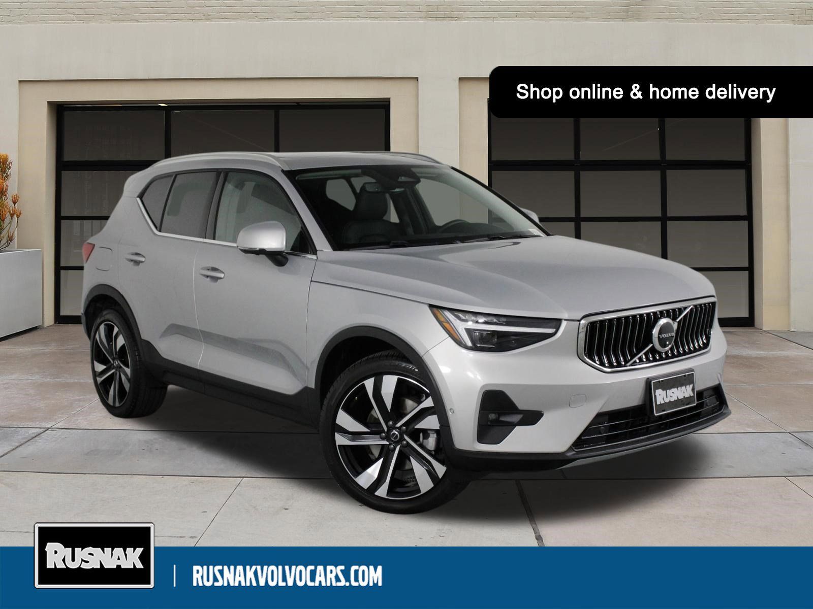 2023 Volvo XC40