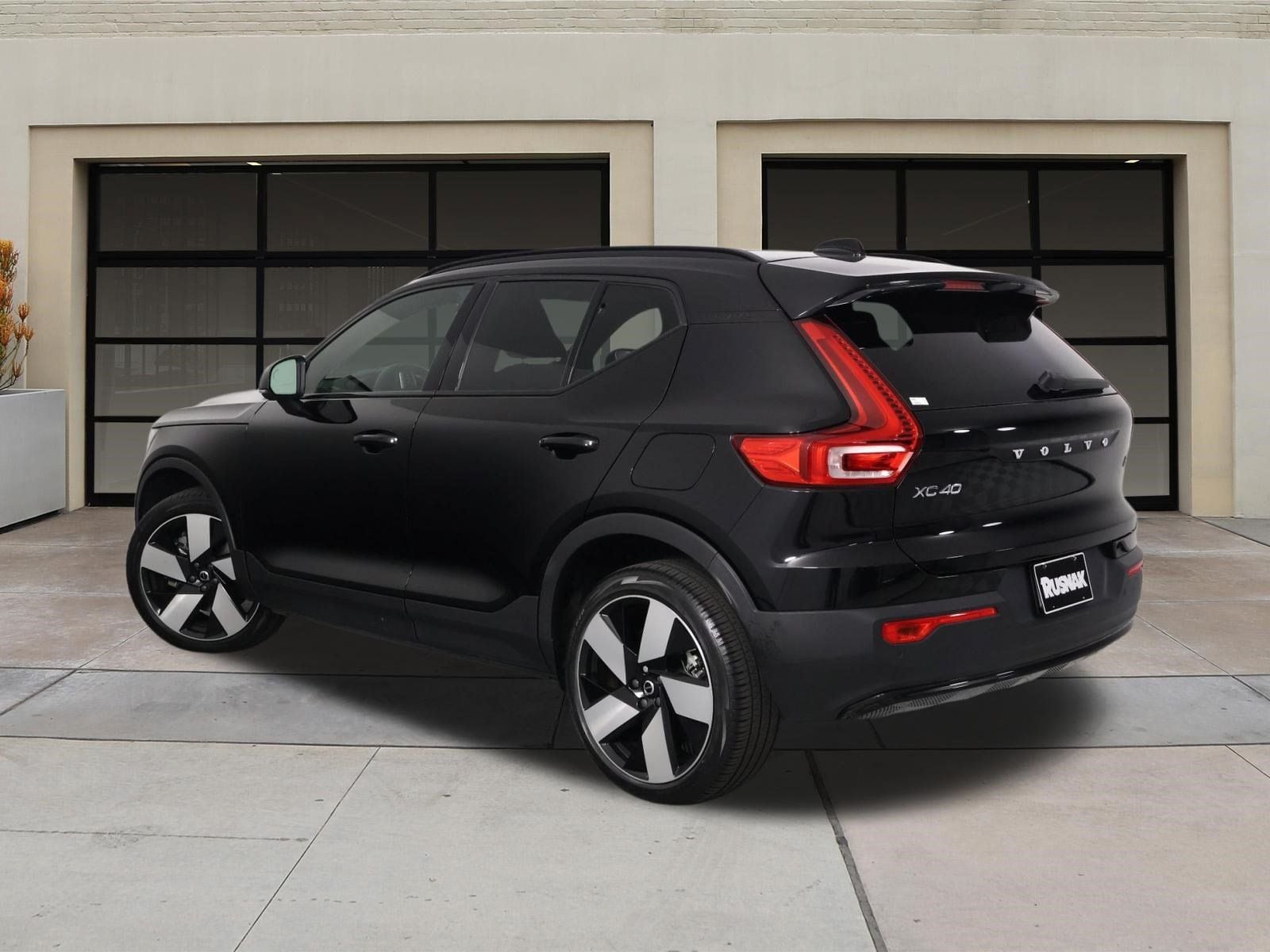 Used 2023 Volvo XC40 Ultimate with VIN YV4ED3UMXP2044253 for sale in Pasadena, CA