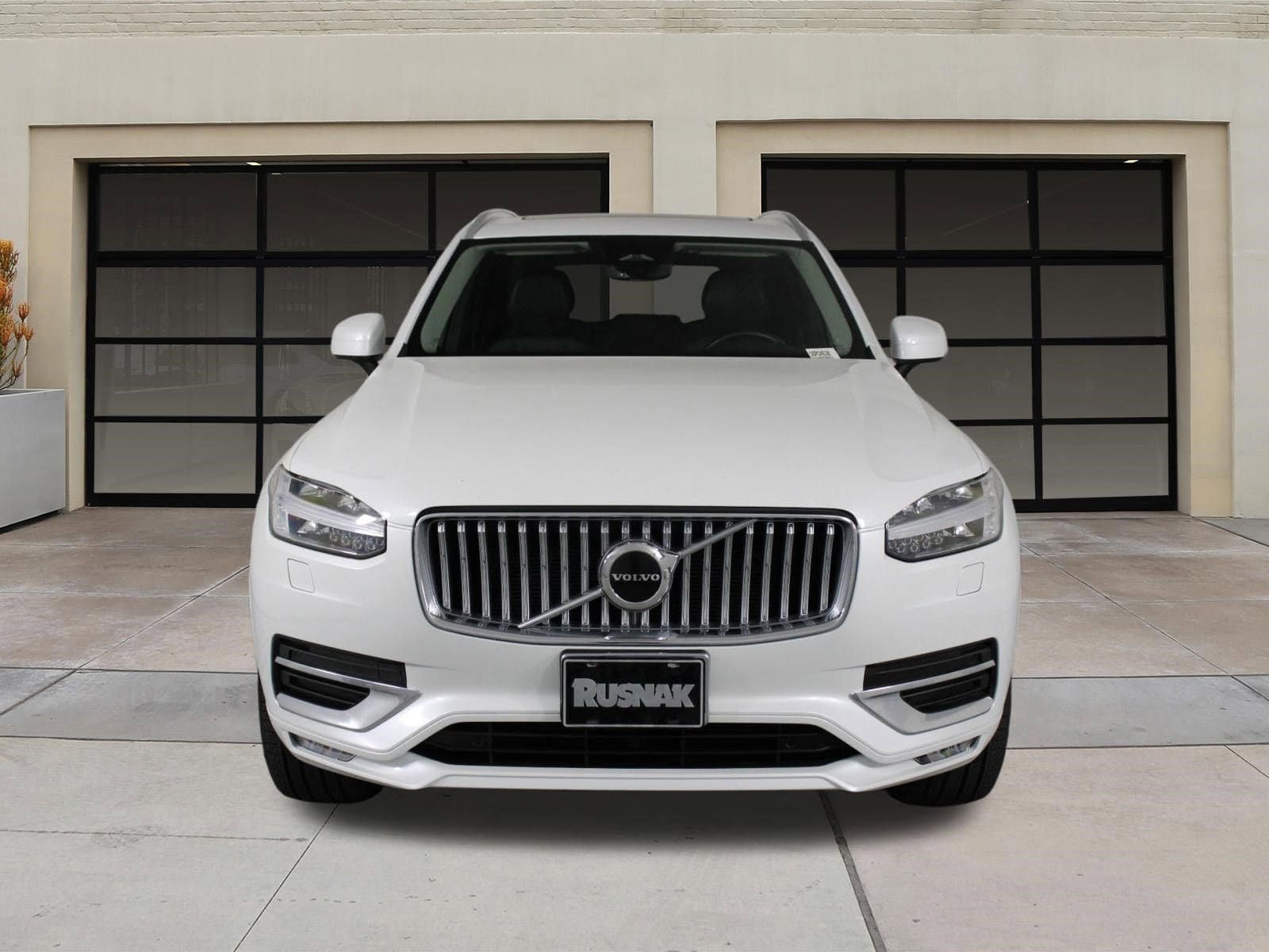 2024 Volvo XC90 B5 Core photo 5