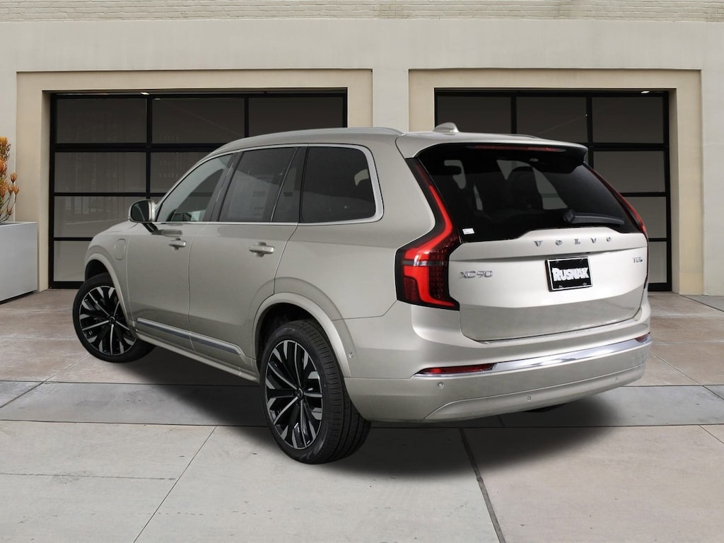 New 2026 Volvo XC90 plug-in hybrid T8 Plus 7-Seater SUV