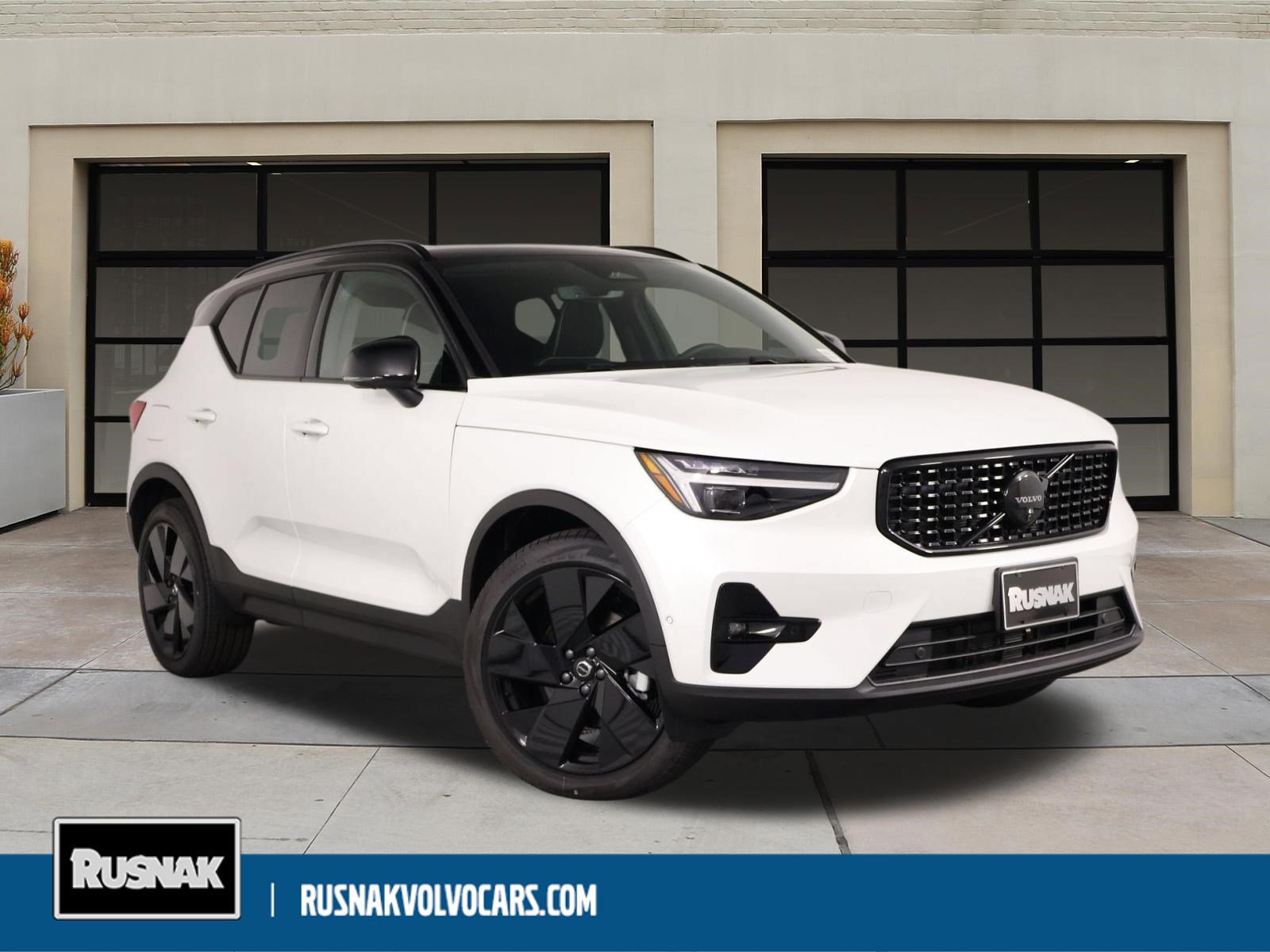 2026 Volvo XC40