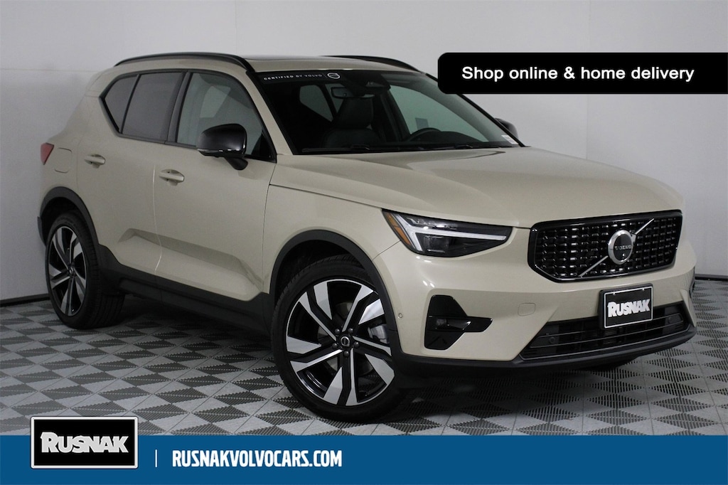Certified 2026 Volvo XC40 B5 Ultra SUV