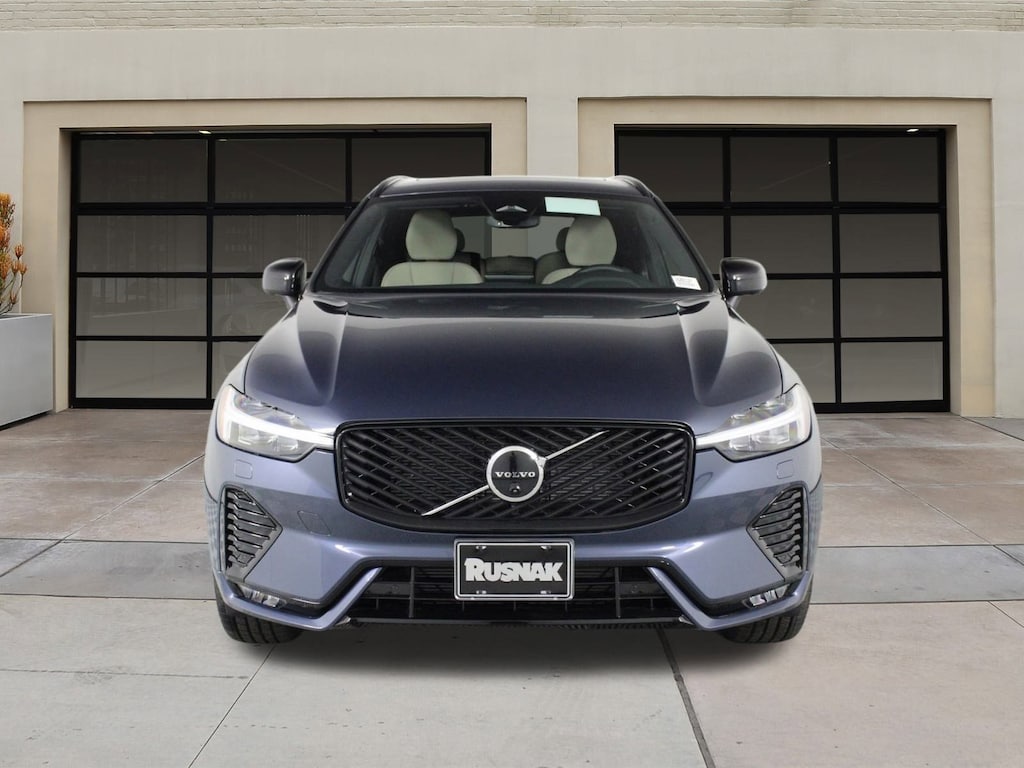 New 2026 Volvo XC60 B5 Plus SUV