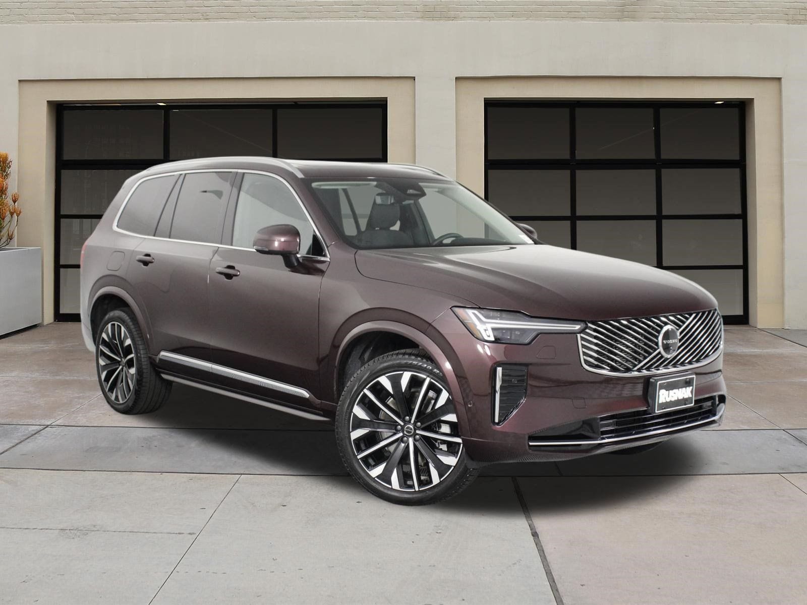 2026 Volvo XC90 Plus - Photo 34