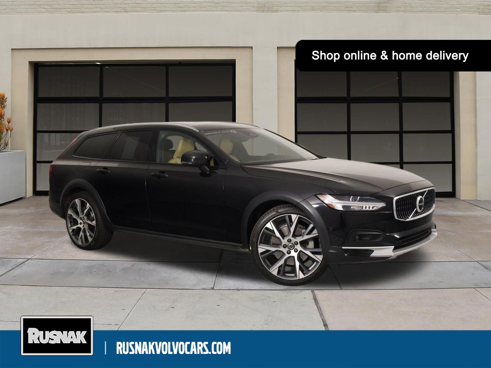 2023 Volvo V90 Cross Country