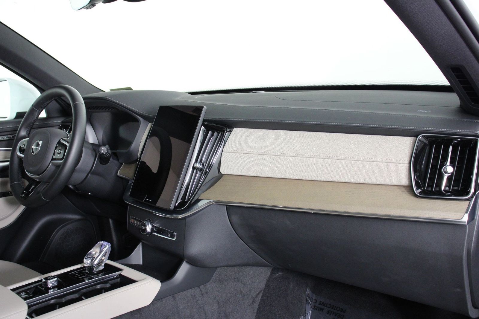 2026 Volvo XC90 Core - Photo 22