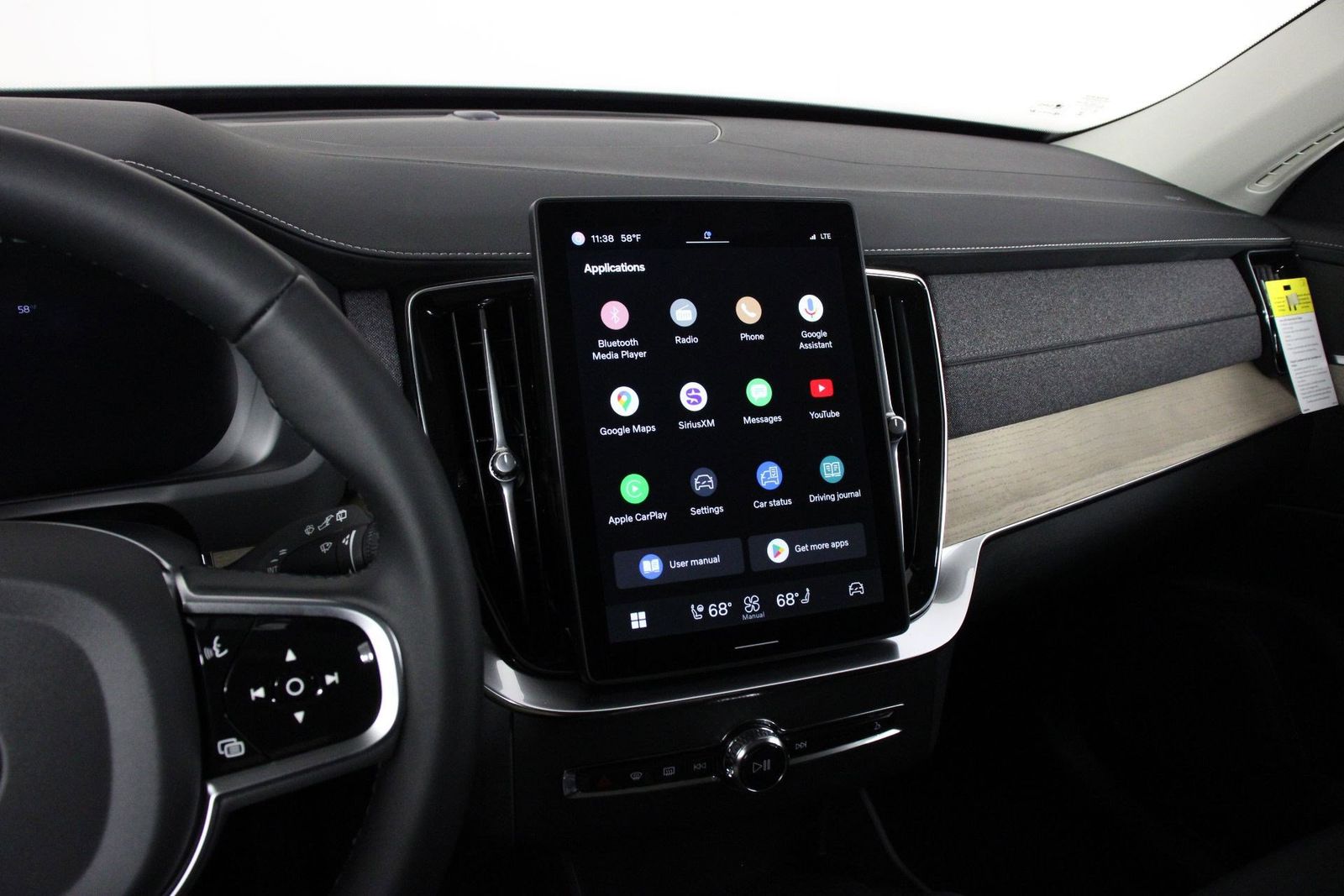 2025 Volvo XC90 Core - Photo 6