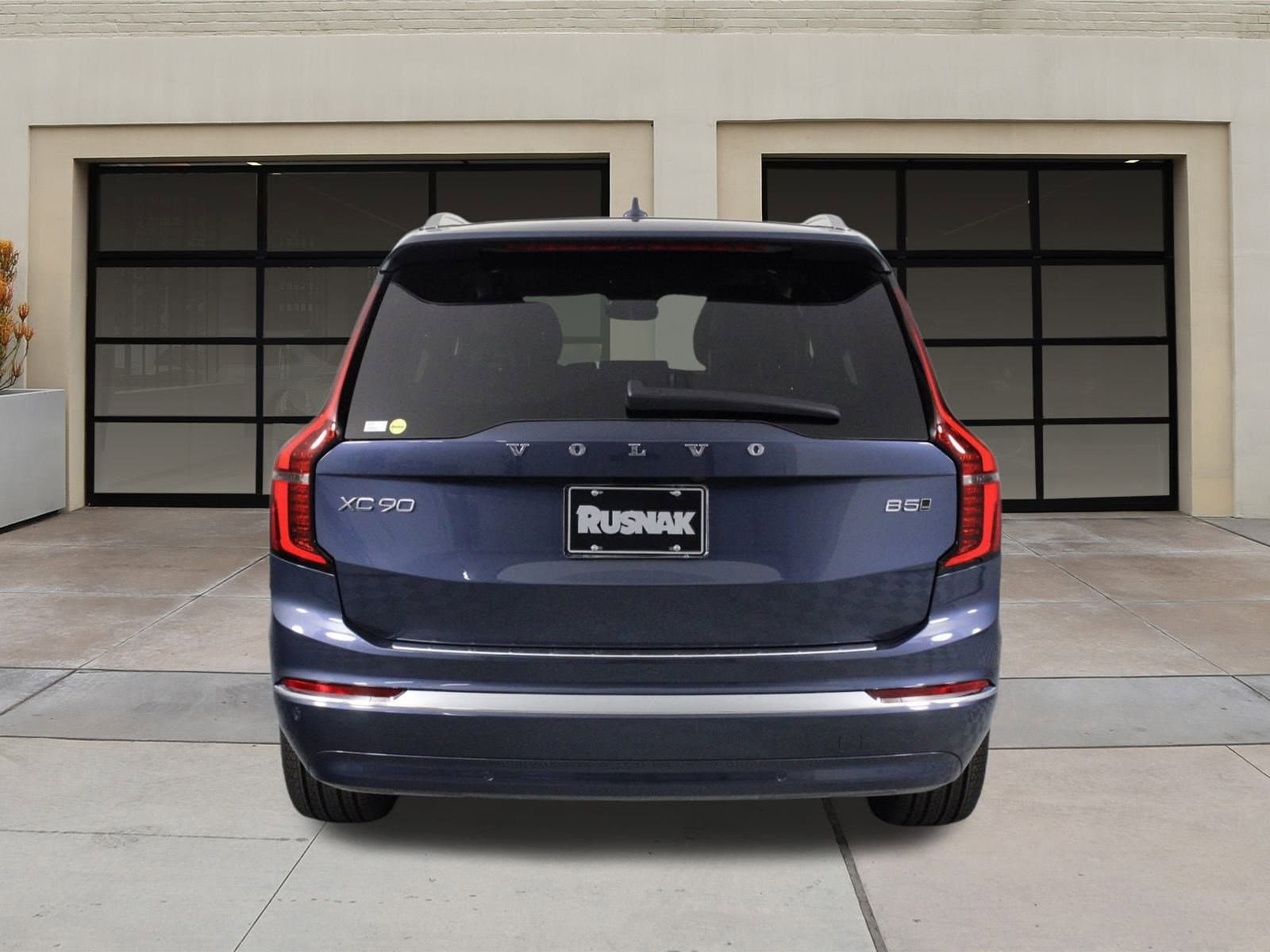 2025 Volvo XC90 B5 (2025.5) Core photo 4