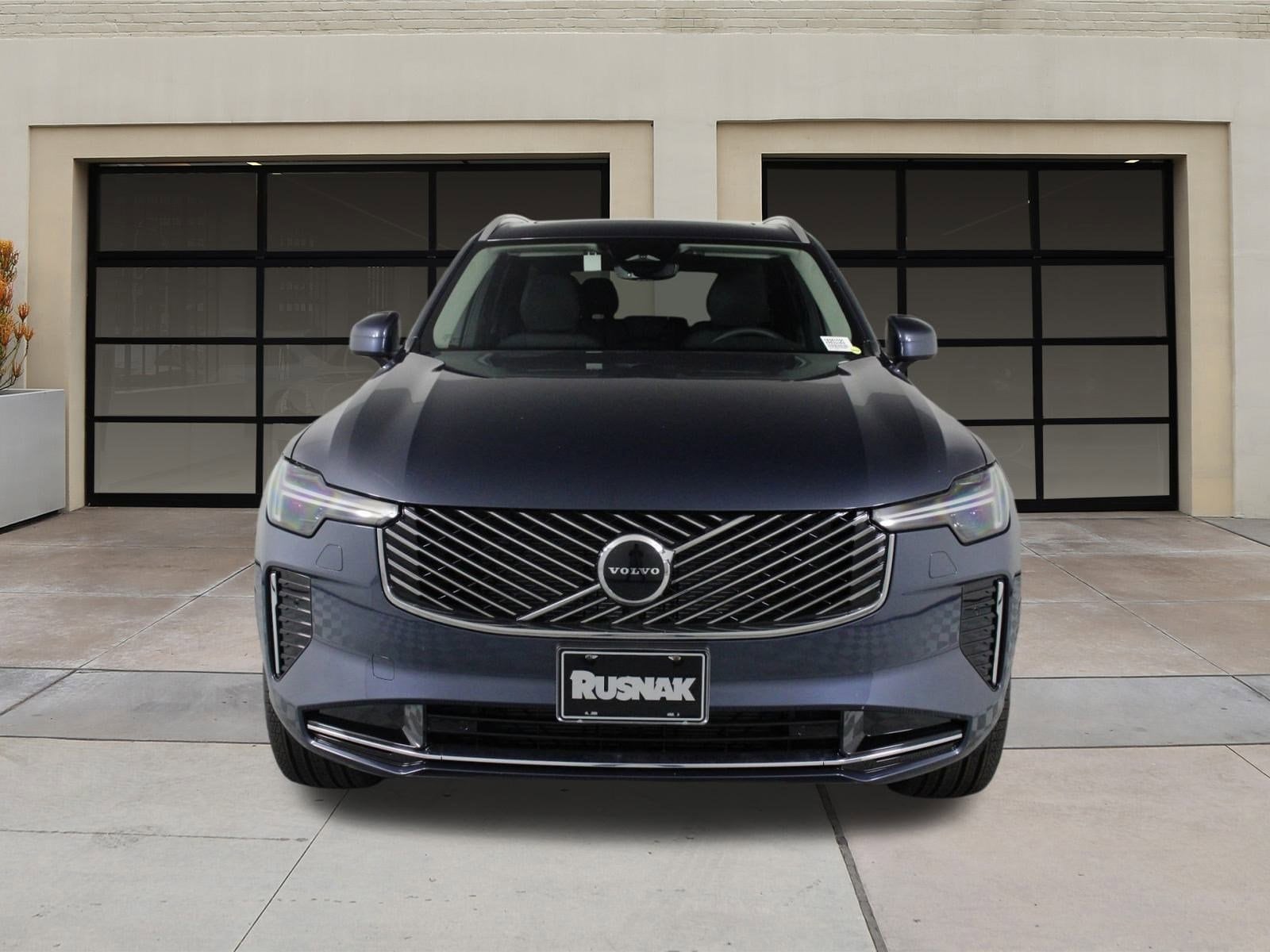 2025 Volvo XC90 B5 (2025.5) Core photo 2