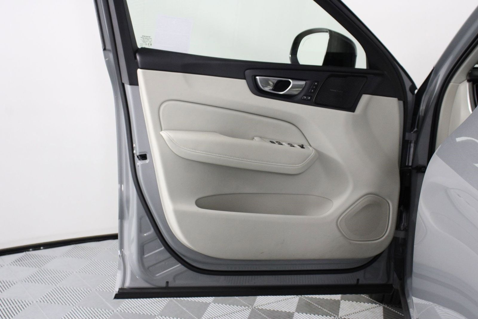 2026 Volvo XC60 Ultra - Photo 17
