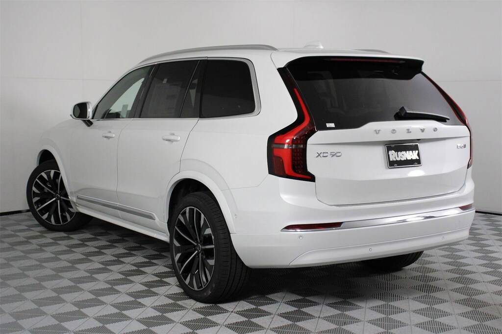 New 2026 Volvo XC90 B6 Plus 7-Seater SUV